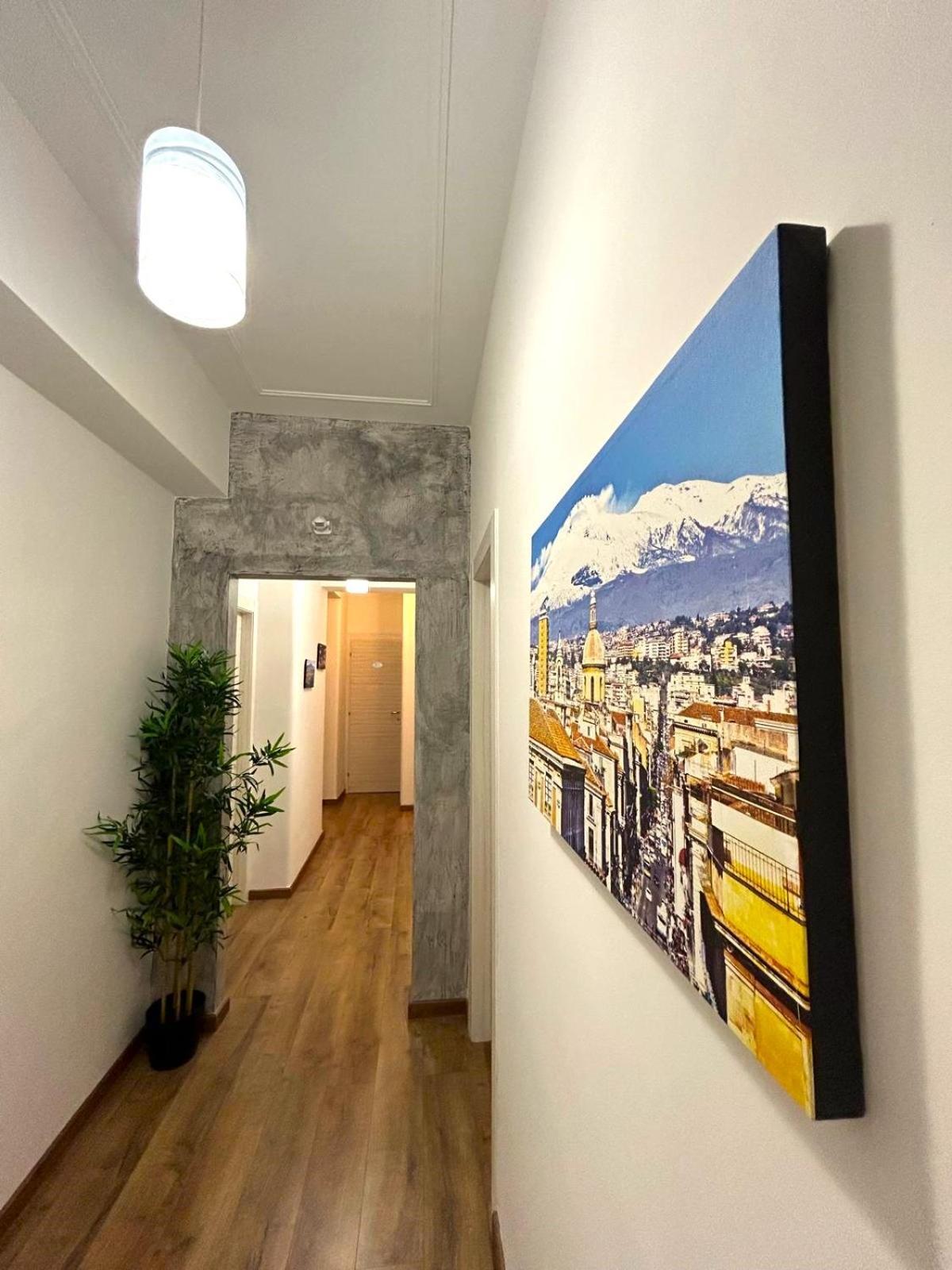 Effe Apartment *